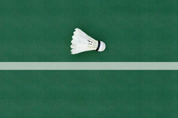 badminton match rally